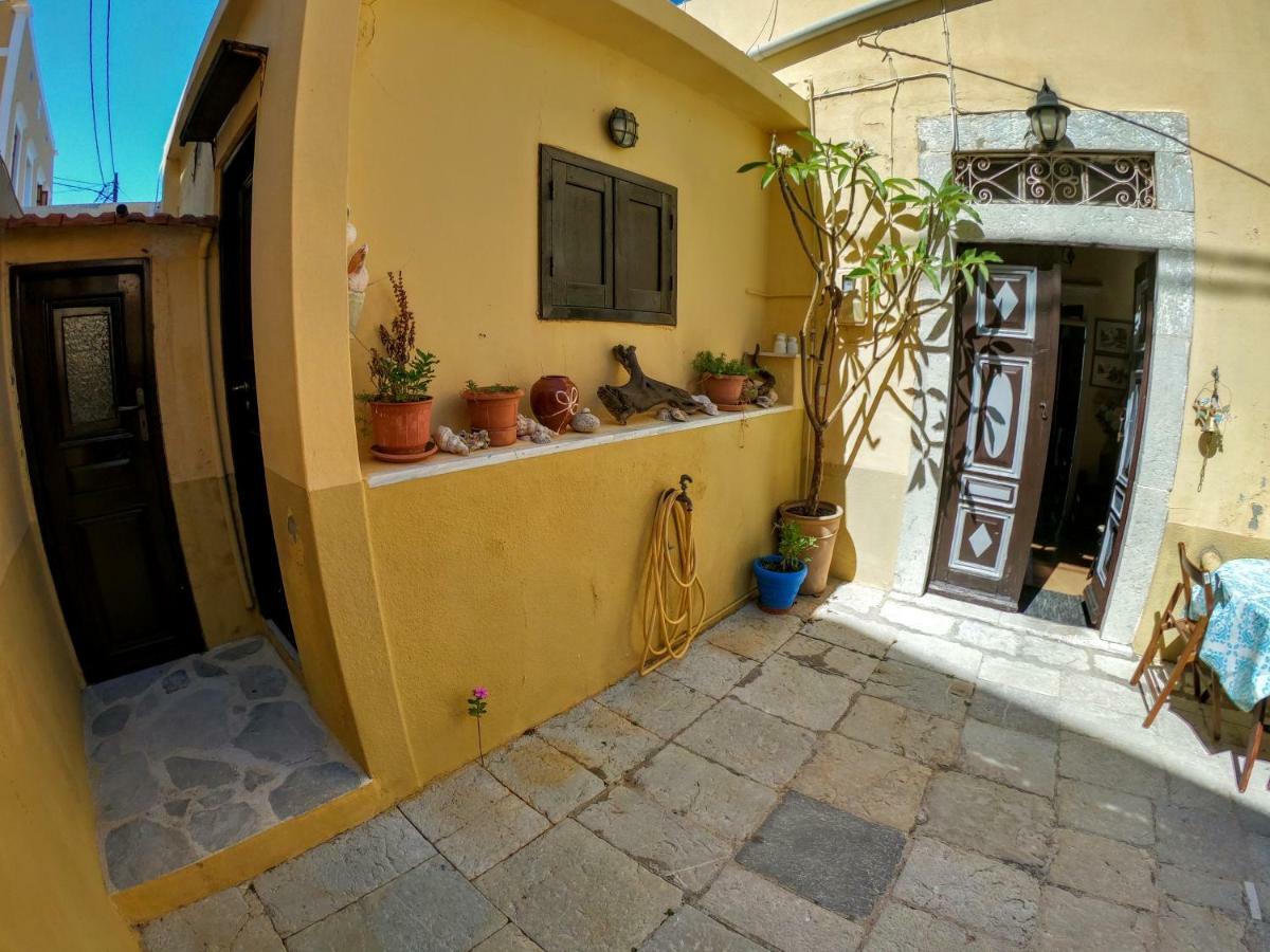 Moschos Mansion Villa Szími Kültér fotó